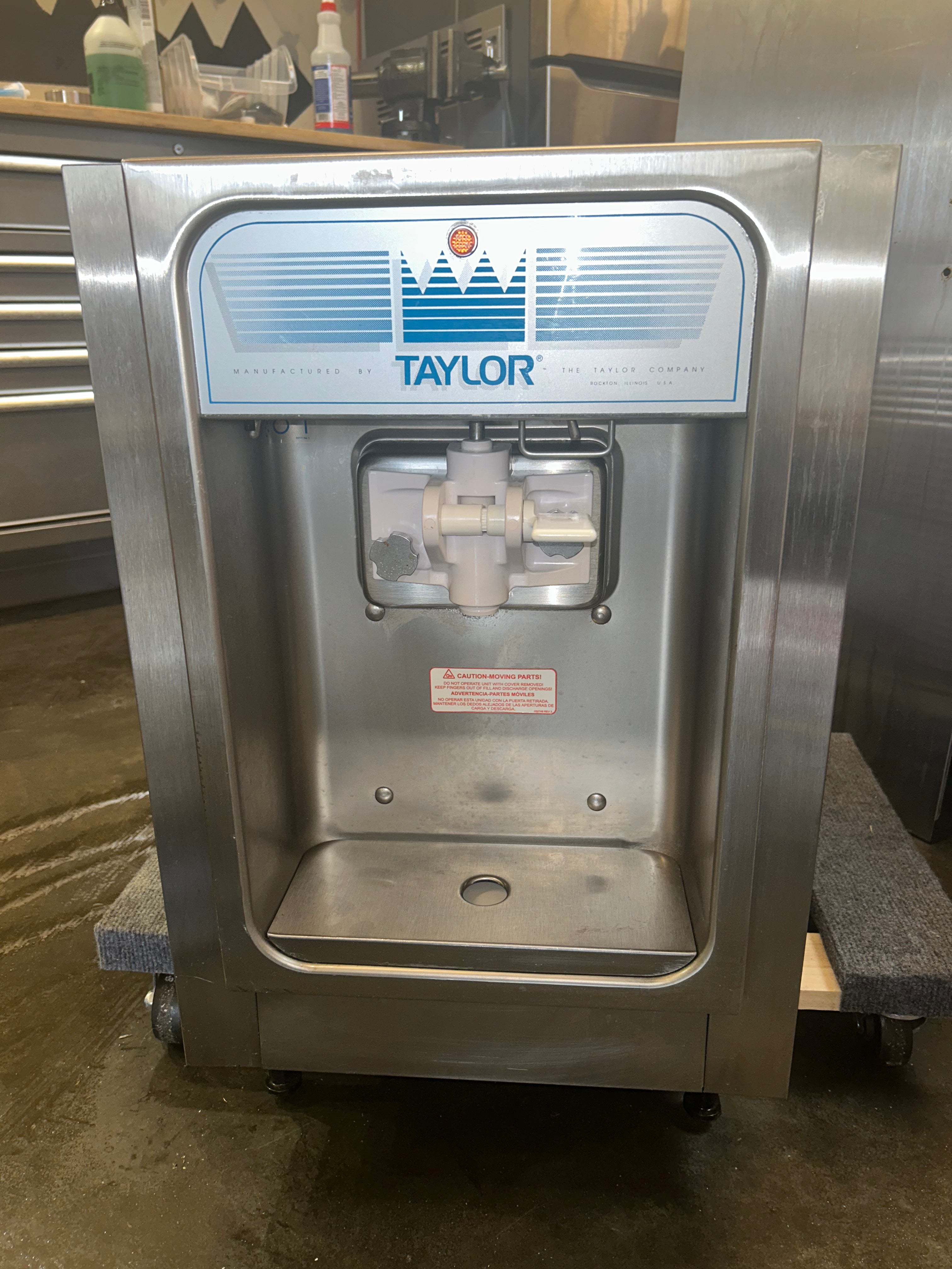 2013 Refurbished Taylor 152-12 Countertop 1ph Air 115v