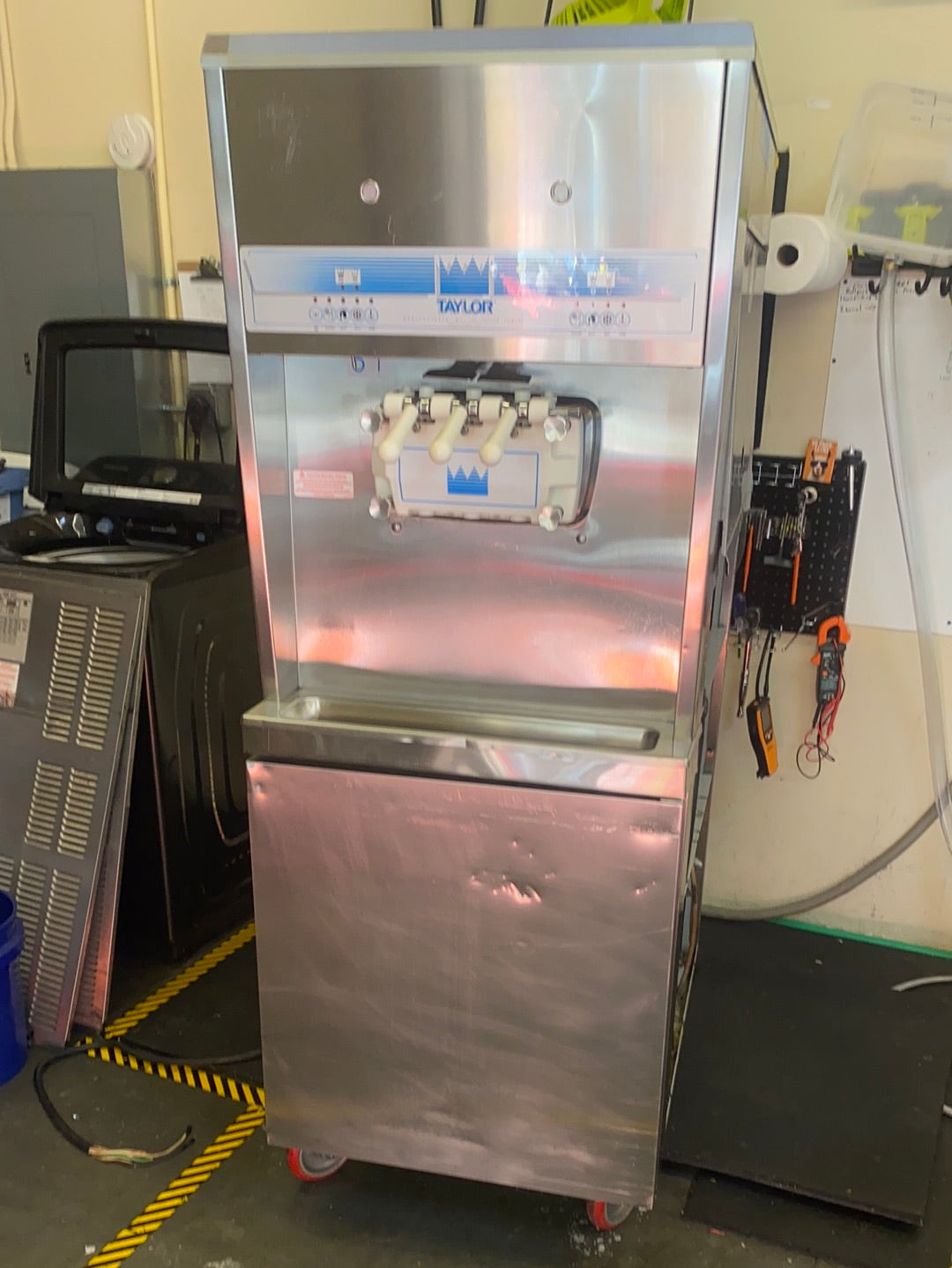 Taylor 8756 1PH air w/ Warranty