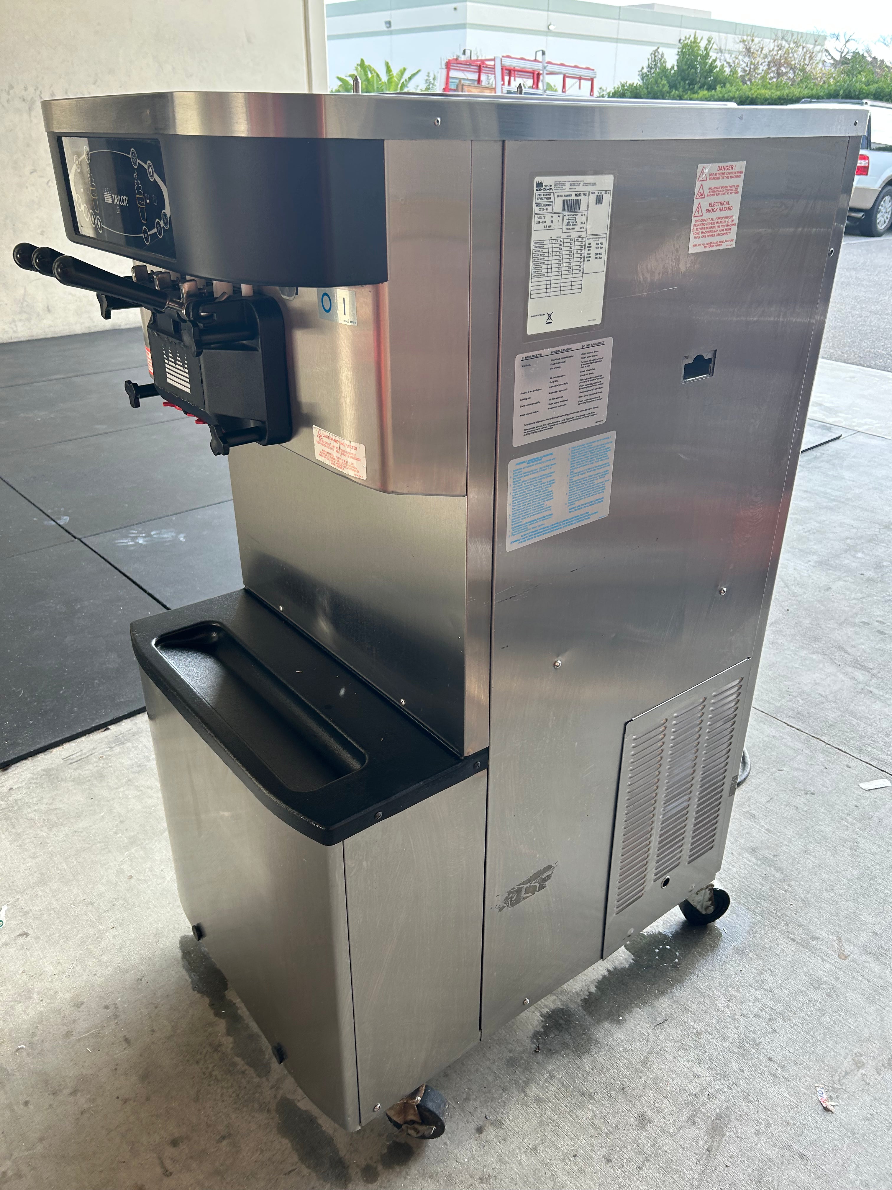 2012 Taylor C713 1PH Air w extended warranty