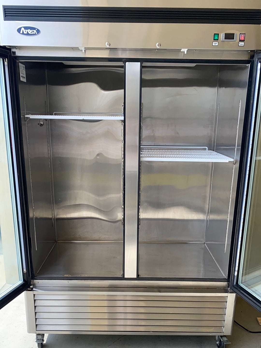 2015 Glass Front 2 Door Freezer MCF87