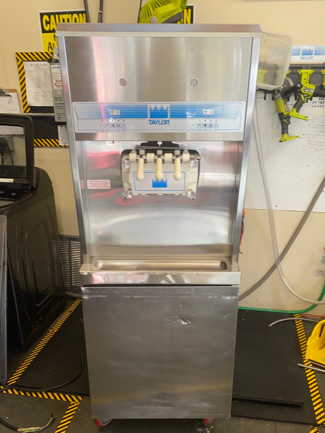 Taylor 8756 1PH air w/ Warranty