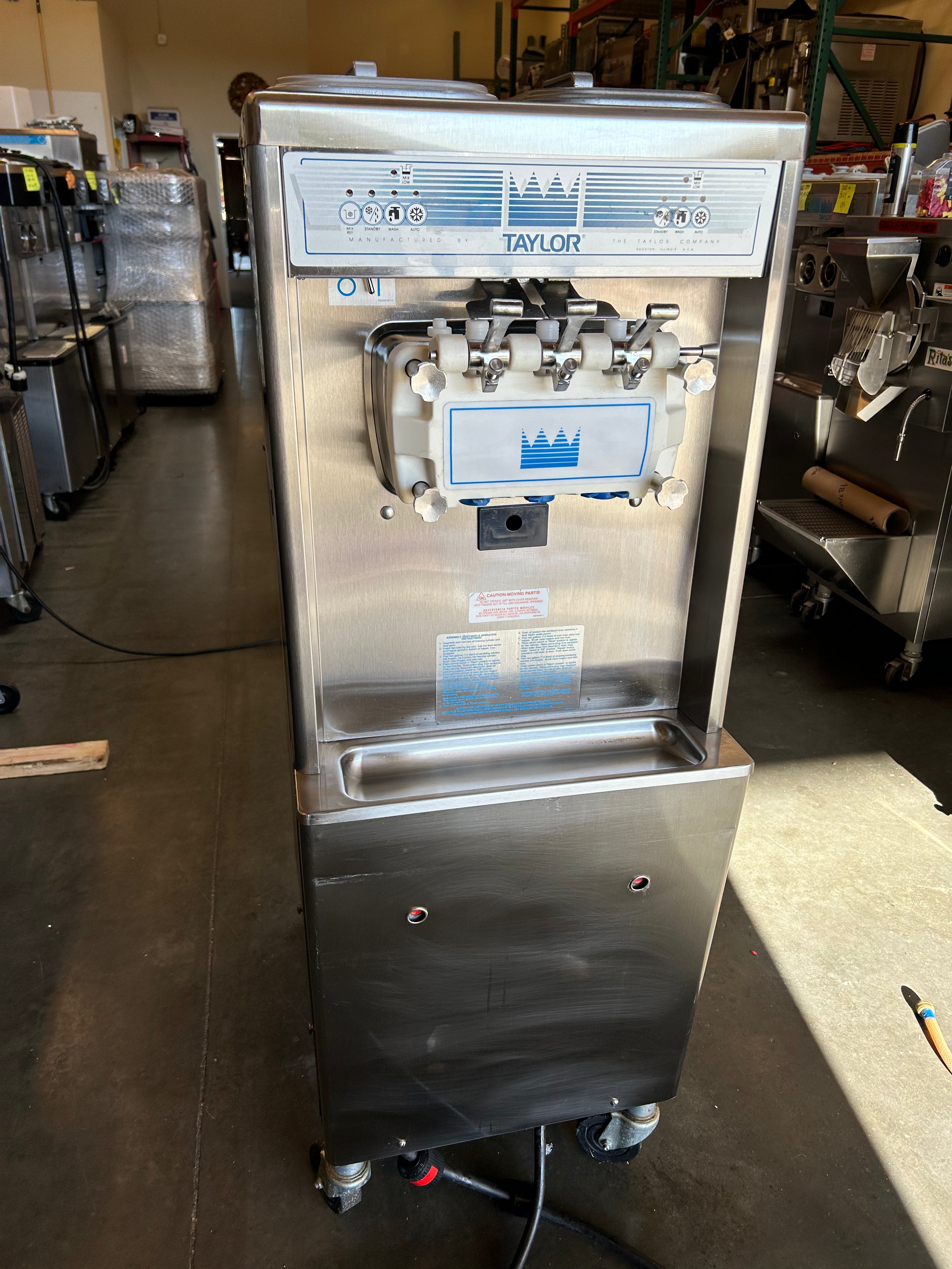 2010 Taylor 794-33 3ph Air soft serve ice cream machine