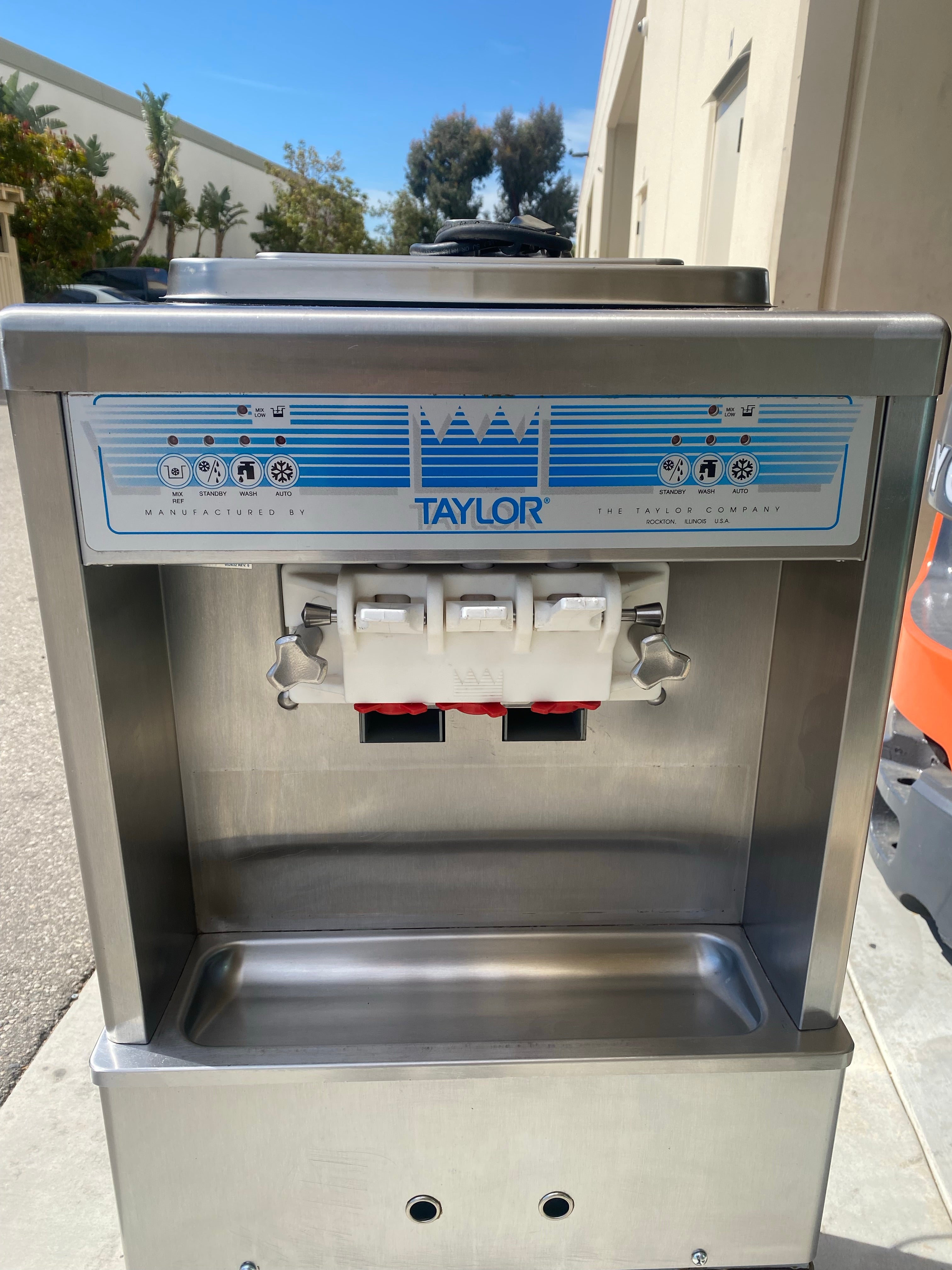 2015 Taylor 161 1PH Air - Countertop or Floor Model