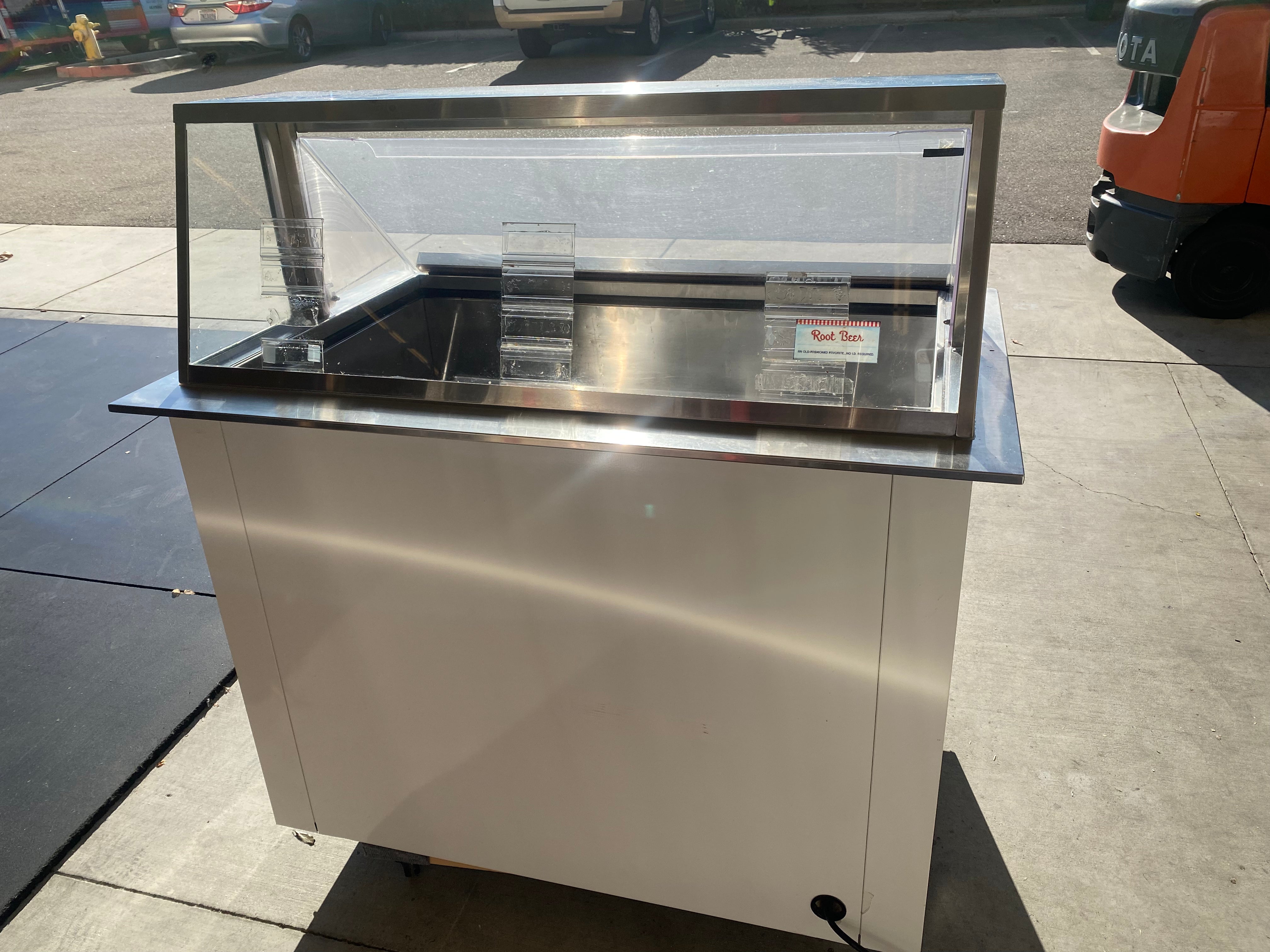 Nelson Dipping Cabinet BD6DIP-RB-W w/ Warranty