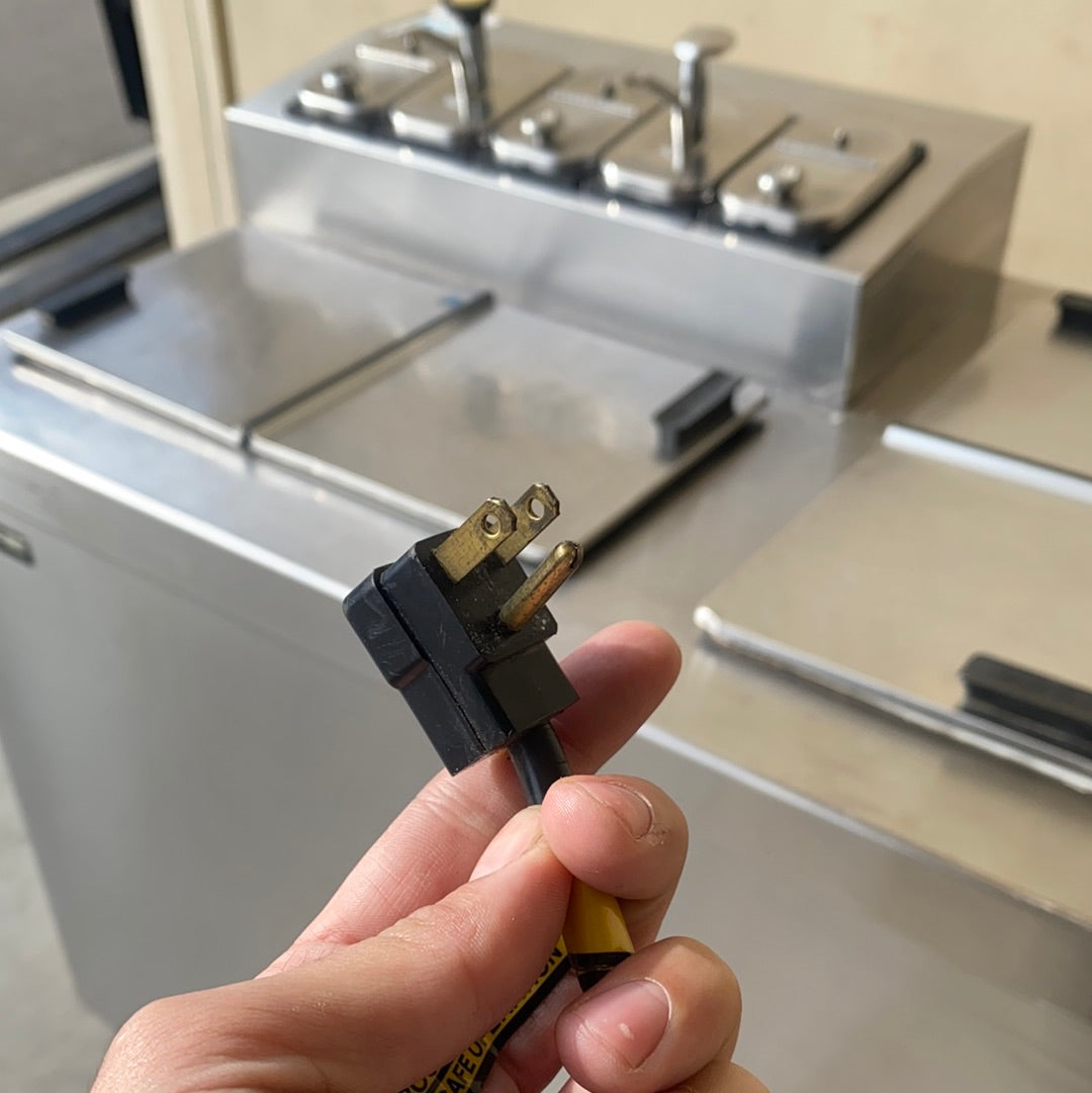 Master-bilt Flavorrail Ice Cream Cabinet w/ Topping Bar Freezer Station