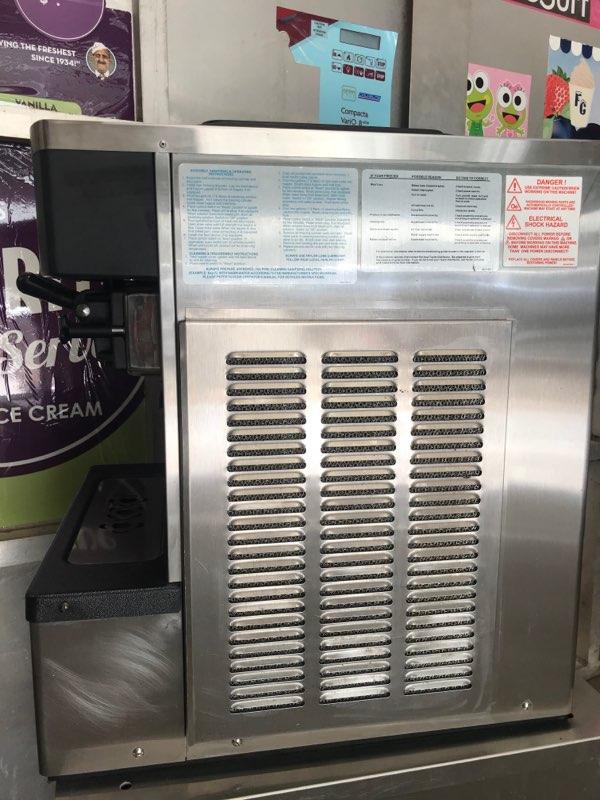 Taylor 161 Countertop 1 phase air cooled made in 2017
