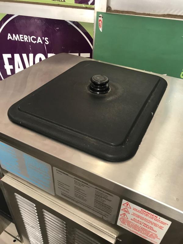 Taylor 161 Countertop 1 phase air cooled made in 2017