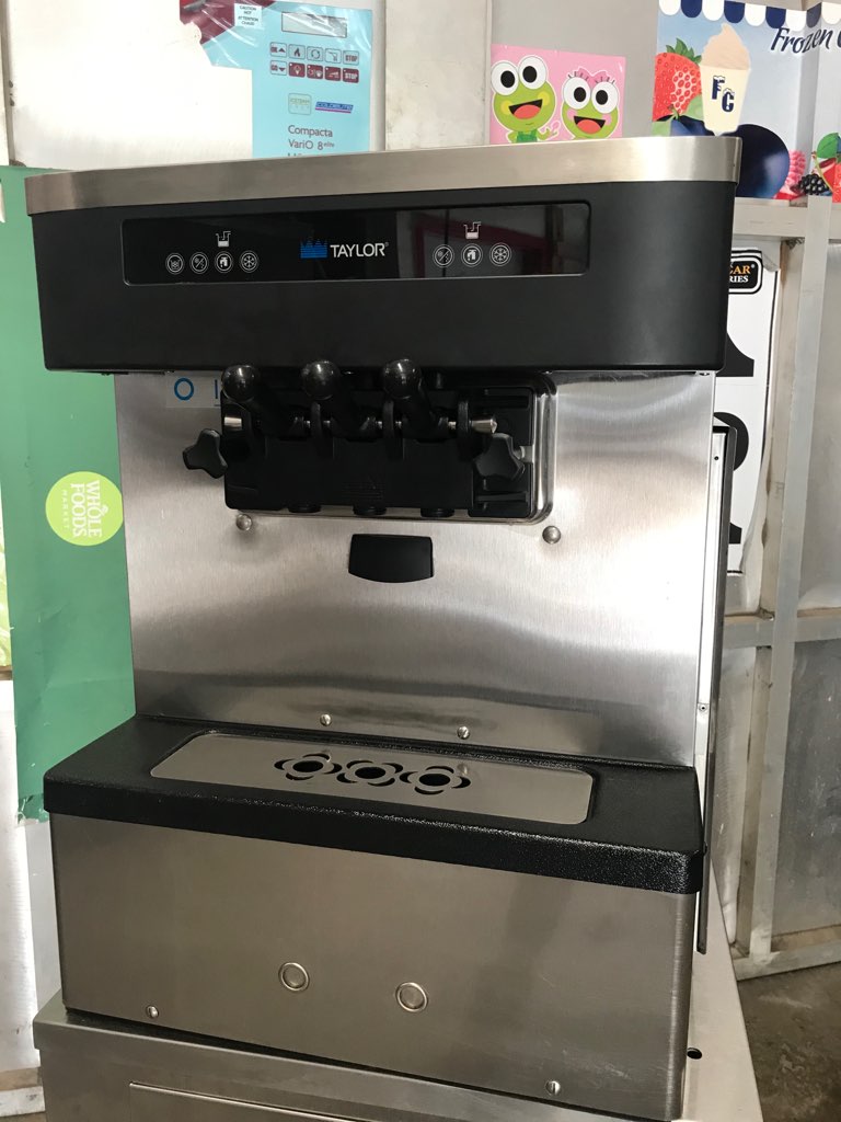 Taylor 161 Countertop 1 phase air cooled made in 2017