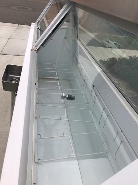 USED Global 16 Flavor Dip Cabinet made in 2015