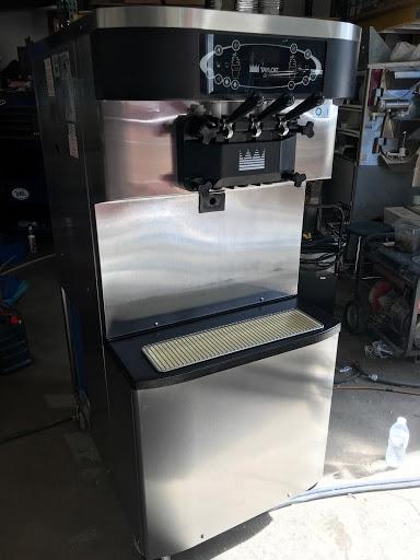 Used Taylor C-713 Air Cooled THREE Phase 2008 soft ice cream machine w/ Warranty