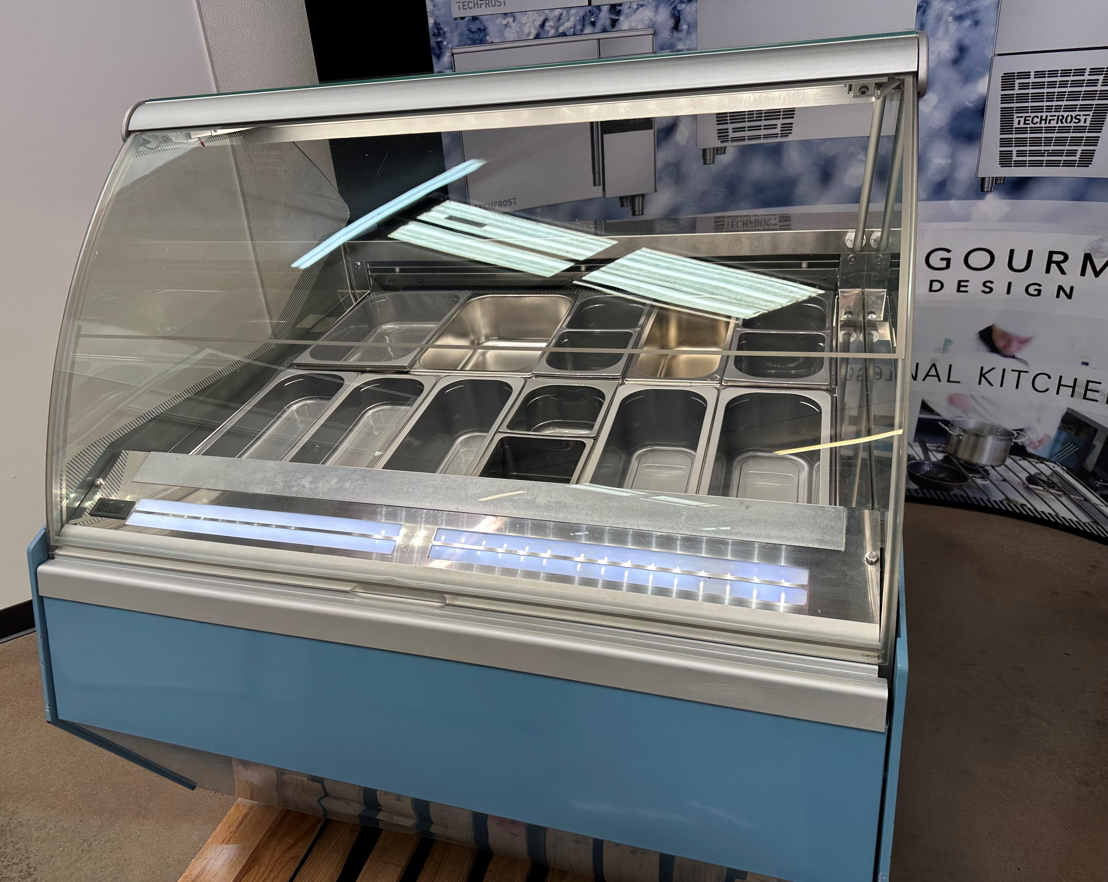 2018 Amika 1100 Gelato Case
