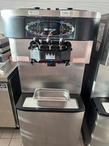 2017 Taylor C712-33 3ph air pump machine