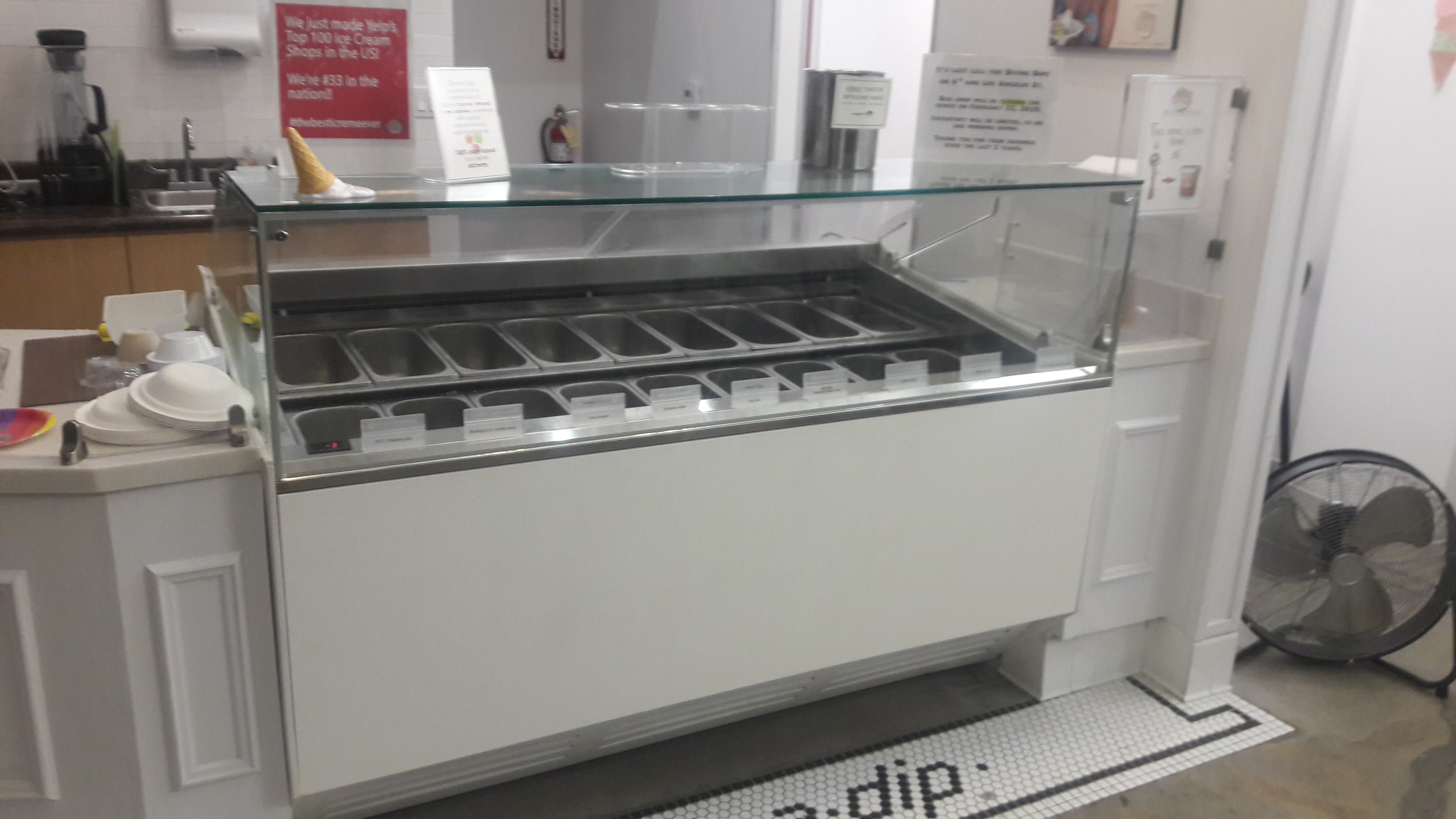 2017 Oscartek GIAGEL 18 pan Gelato Case