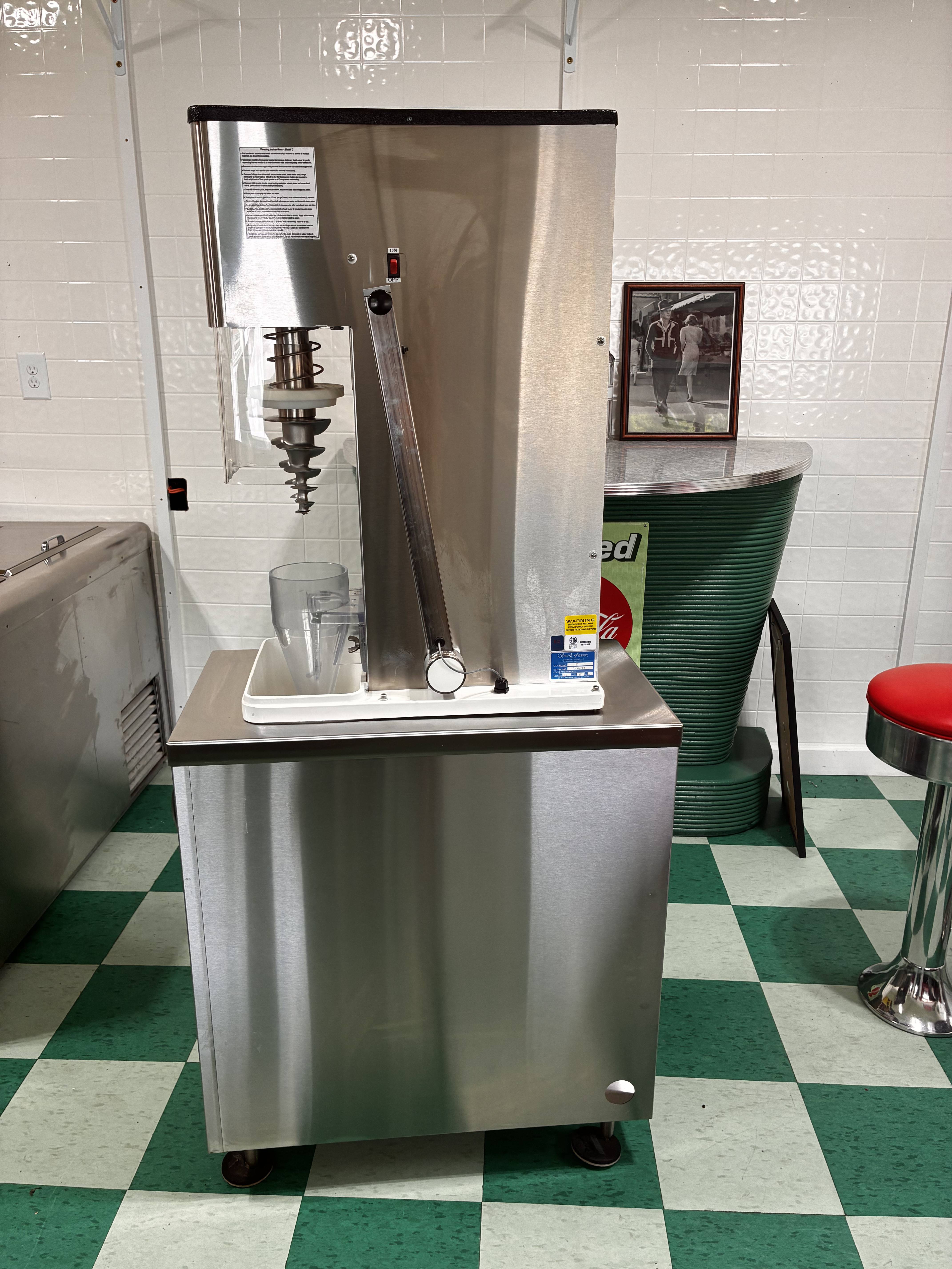 2020 Swirl Freeze Model "D"
