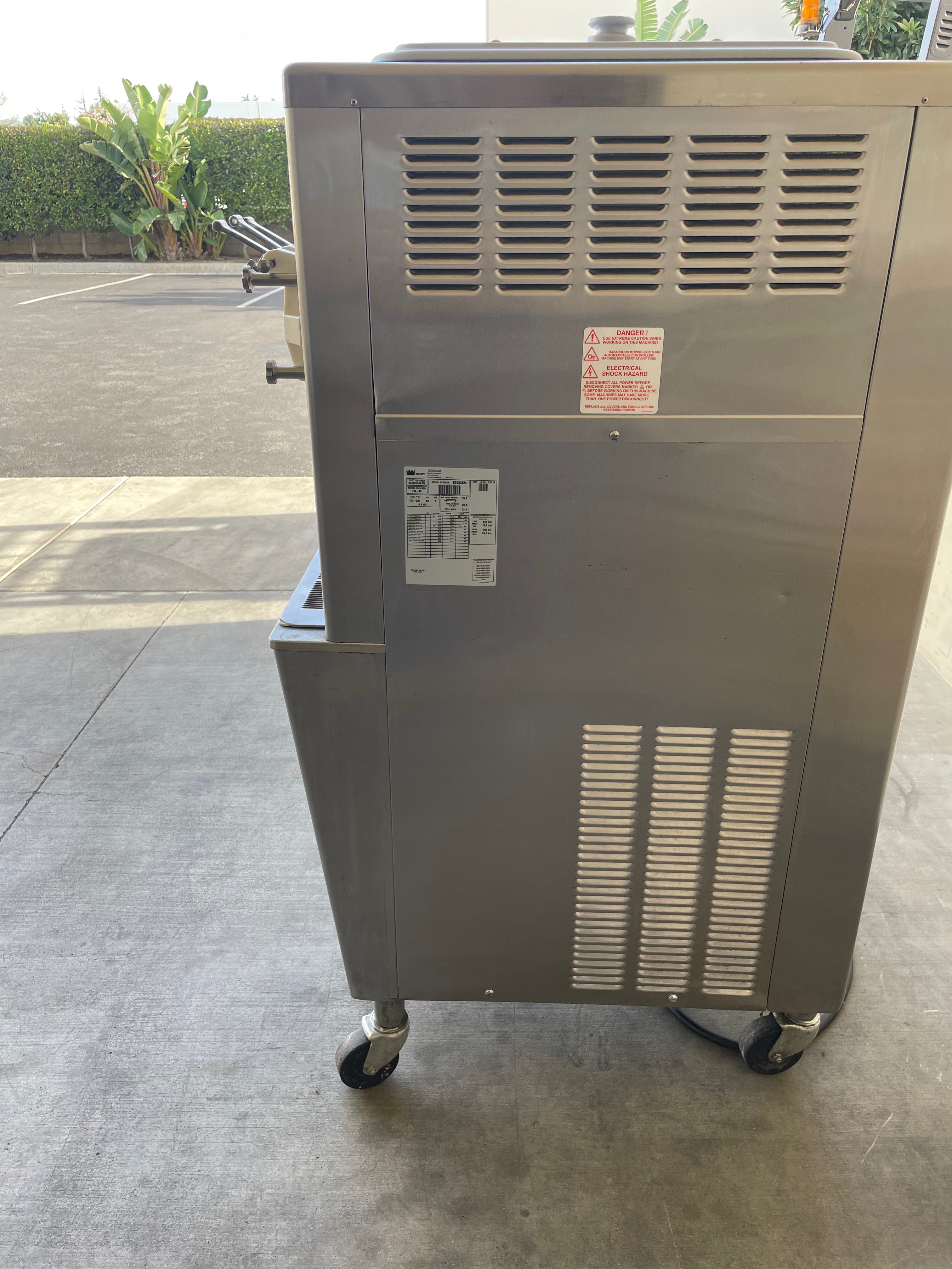 2009 Taylor 794-33  3 phase air cooled