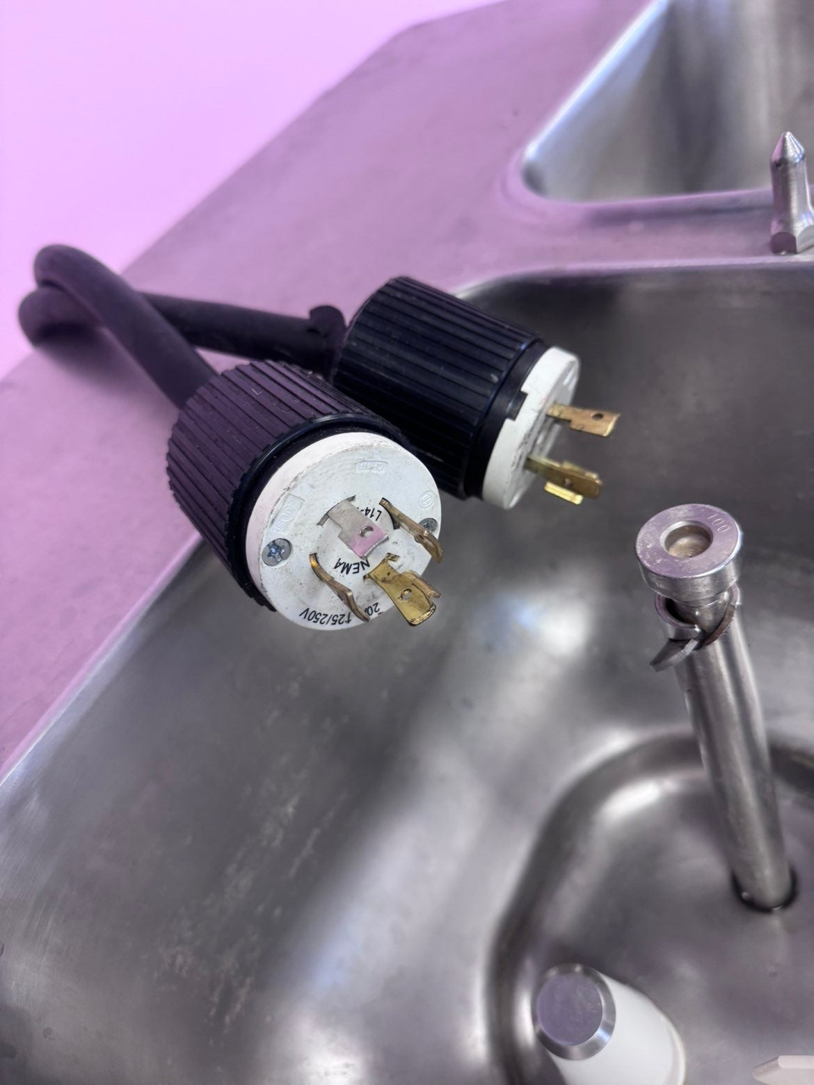 2018 Taylor 717-33 – Air Cooled – 3-Phase