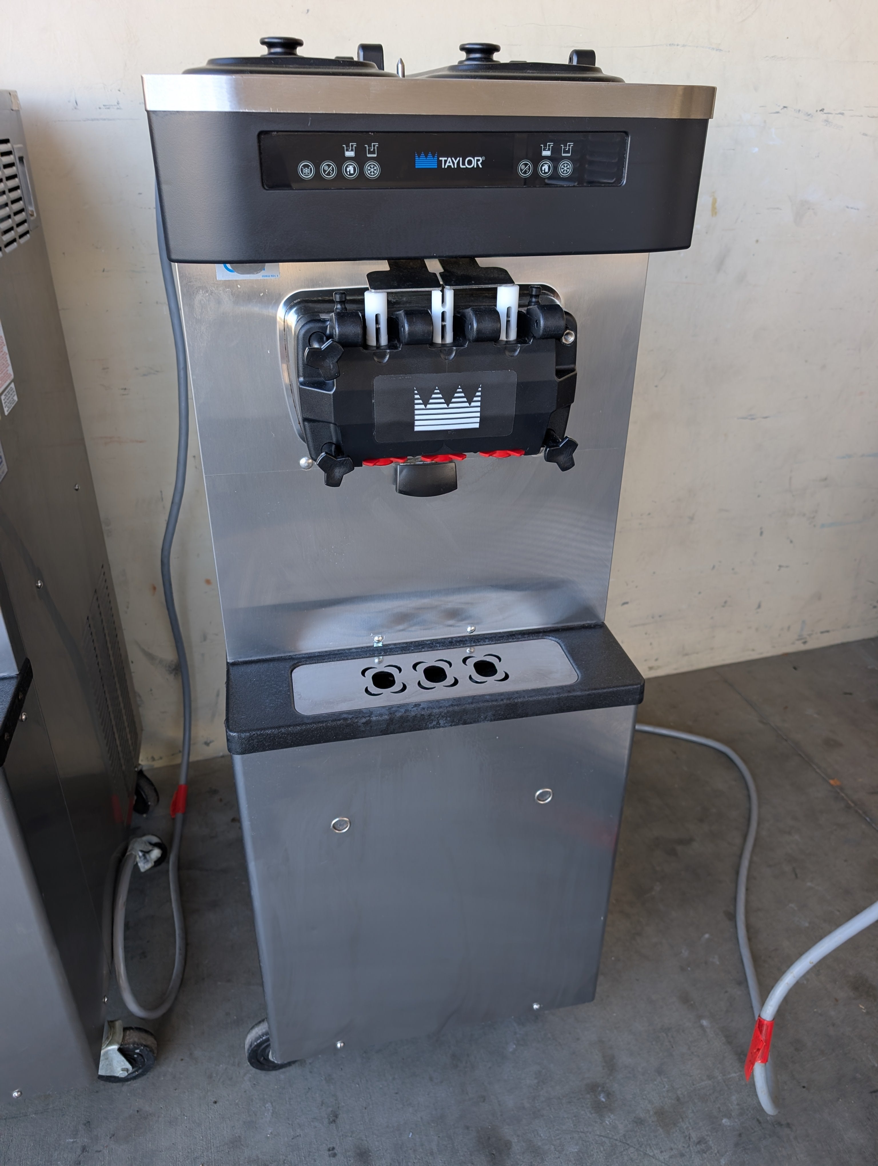 Package of Six (5) 2022 Taylor C791-33 3ph air cooled