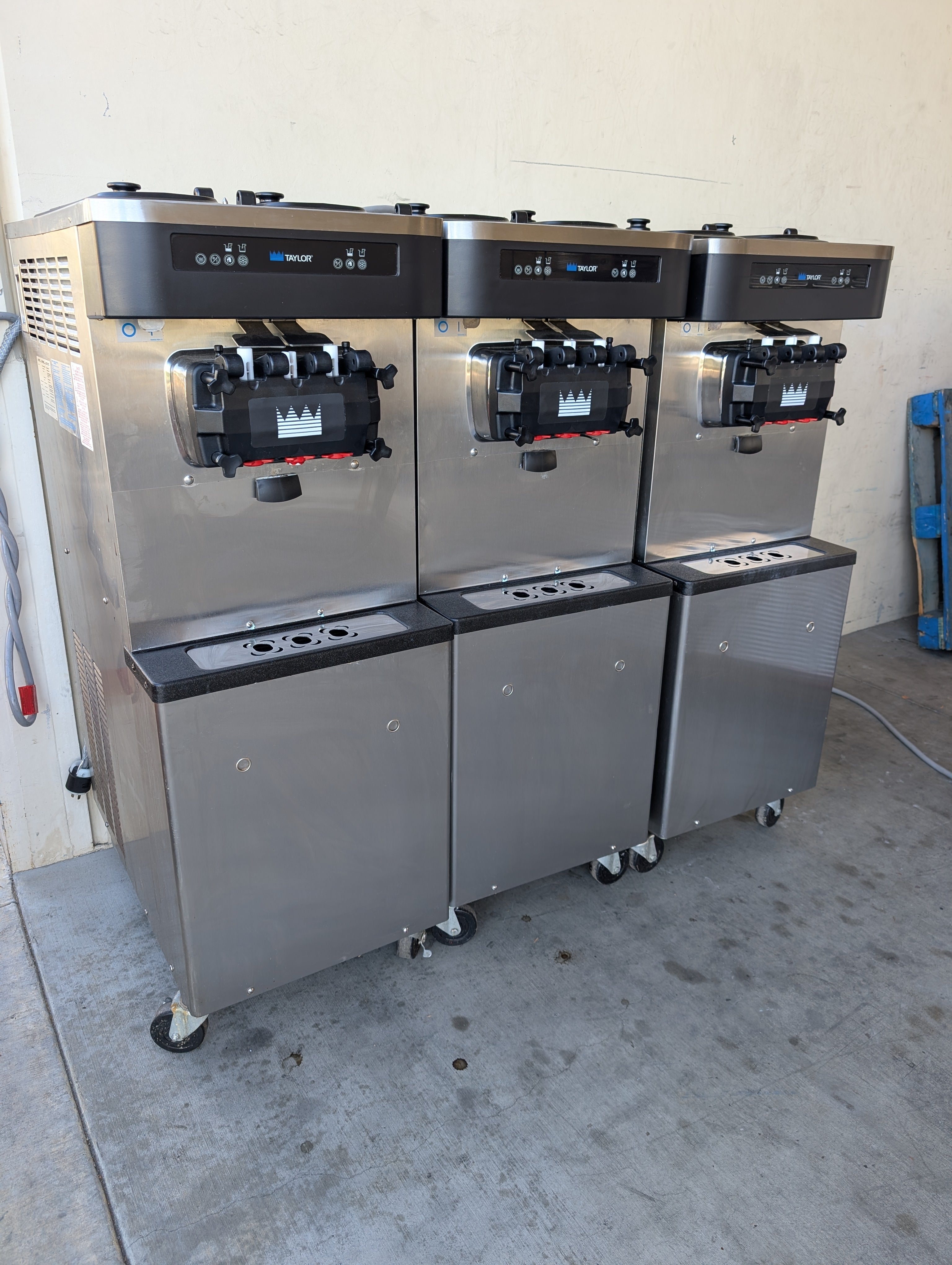 Package of Six (3) 2022 Taylor C791-33 3ph air cooled
