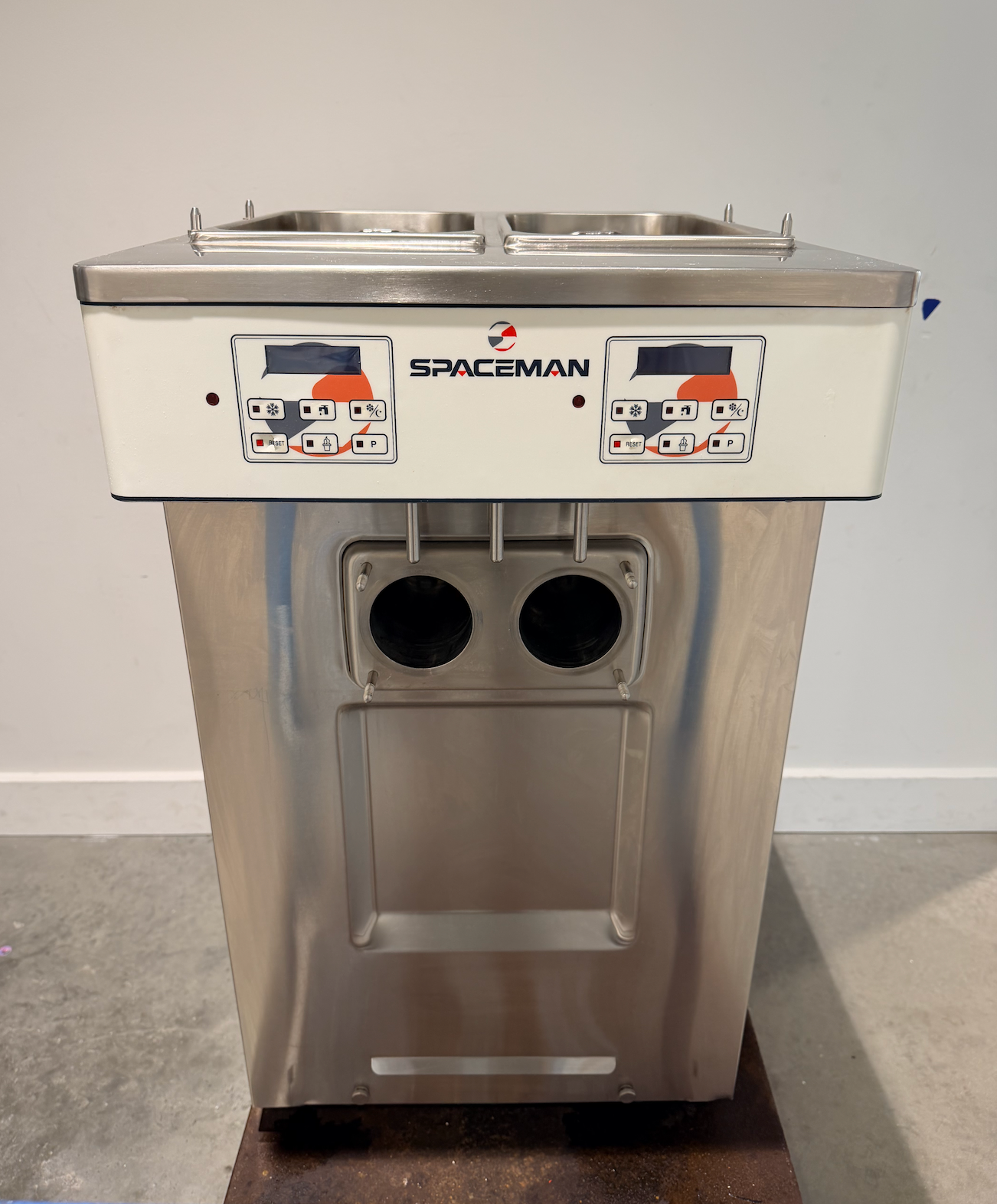 2021 Spaceman 6235-AC – Air Cooled – 1-Phase (220V) – SN: 211802