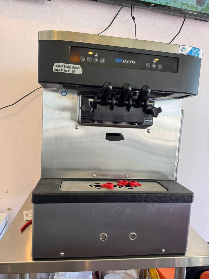 2018 Taylor C161-27 1ph air refurbished table top soft serve machine