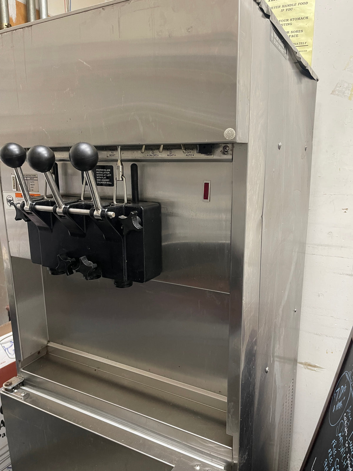 2011 Electro  Freeze 99T-RMT-132 – Water Cooled – 3-Phase (220V) – SN: B2Q725