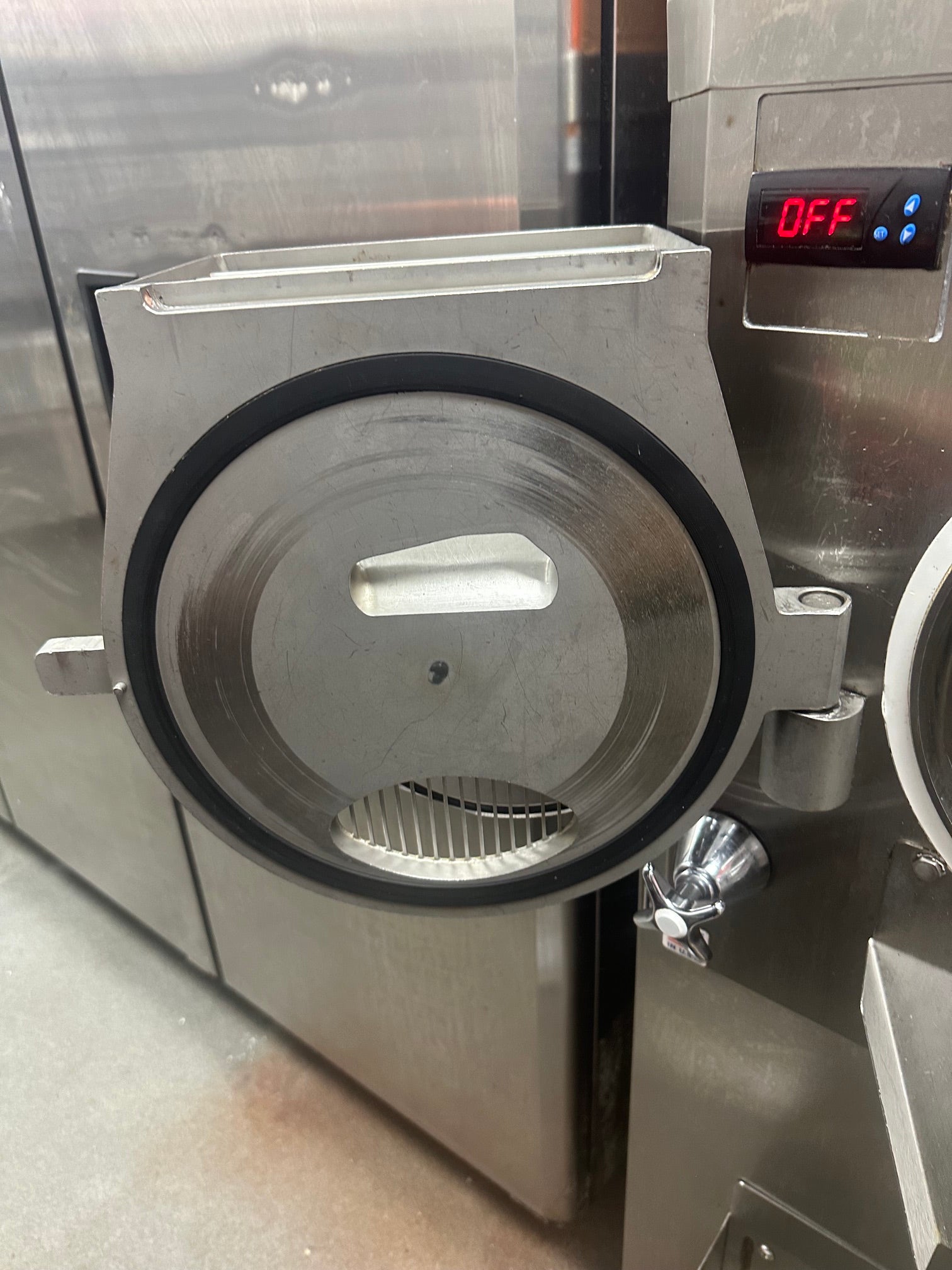2021 Electro Freeze b12e-132j – Water Cooled – 3-Phase  E3D1217
