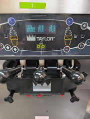 2019 Taylor C723-27 1PH Air-Cooled counter table Top