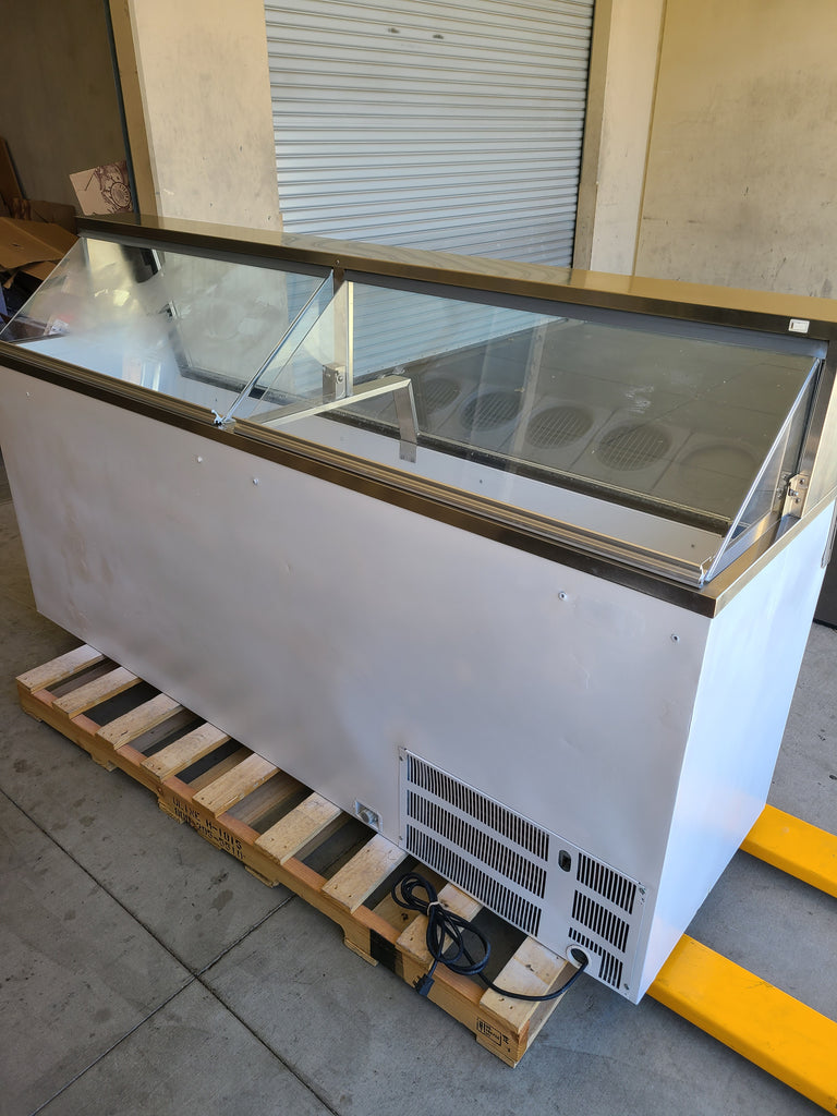 Refurbished 2015 Norlake 16 Flavor Dipping Cabinet