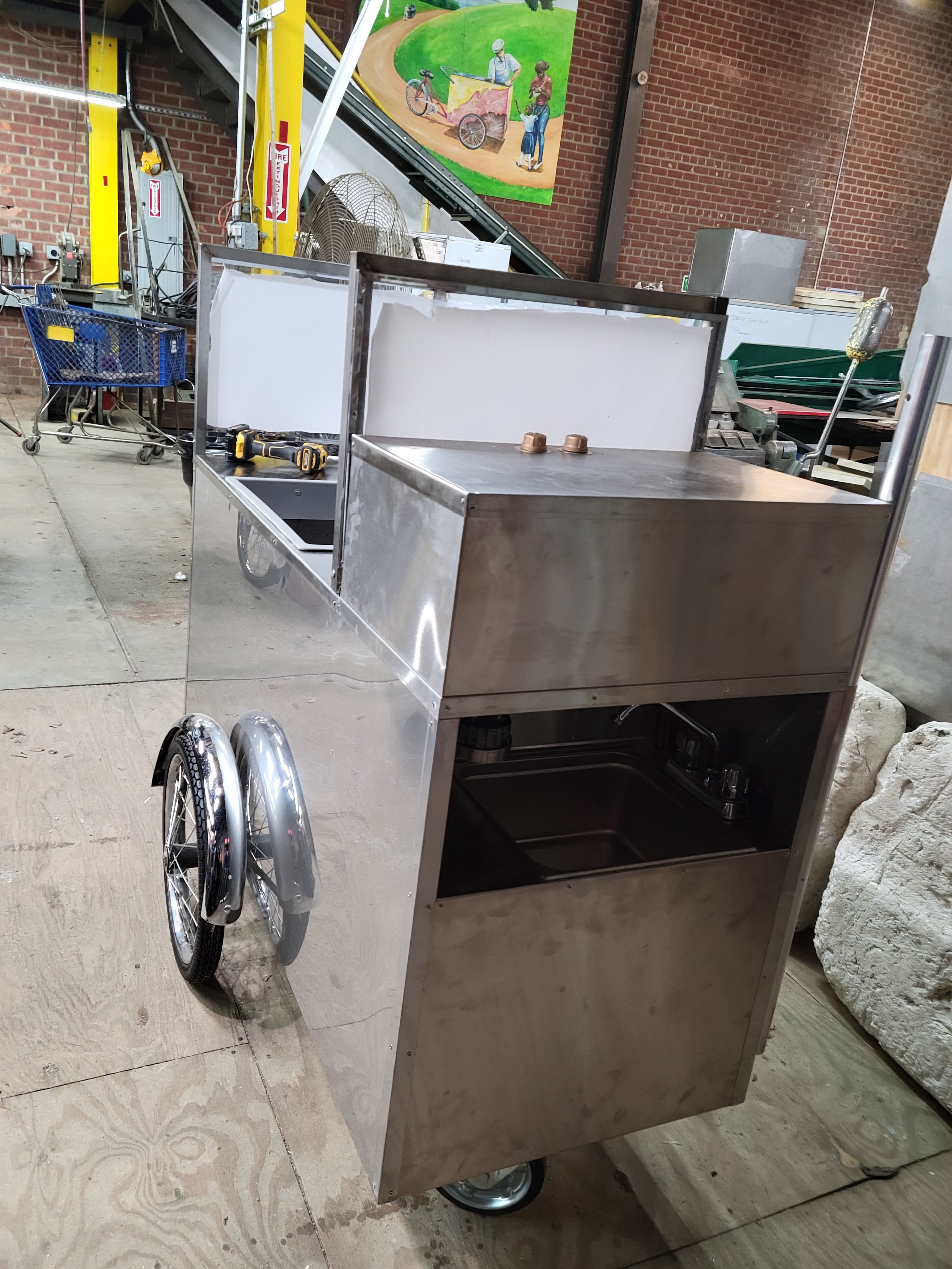 Italian Ice Push Cart with sink - Never Used