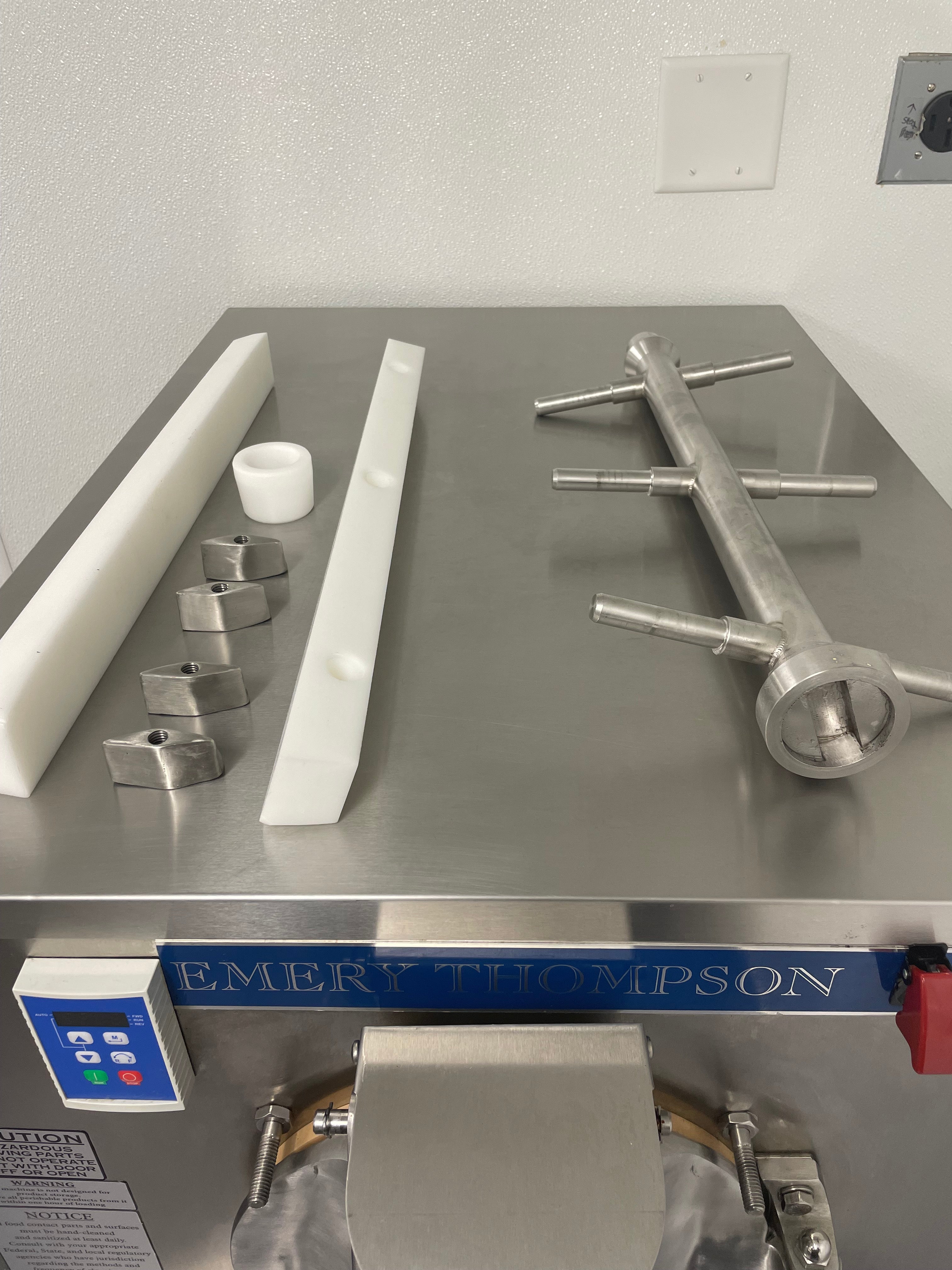 Emery Thompson - Nelson Cart - Nelson Dip Case - Irinox Blast Chiller