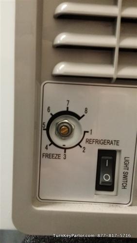Display Freezer TKP14LD