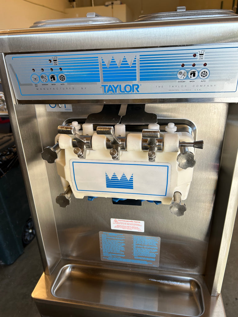 2010 Taylor 794-33 3ph Air soft serve ice cream machine